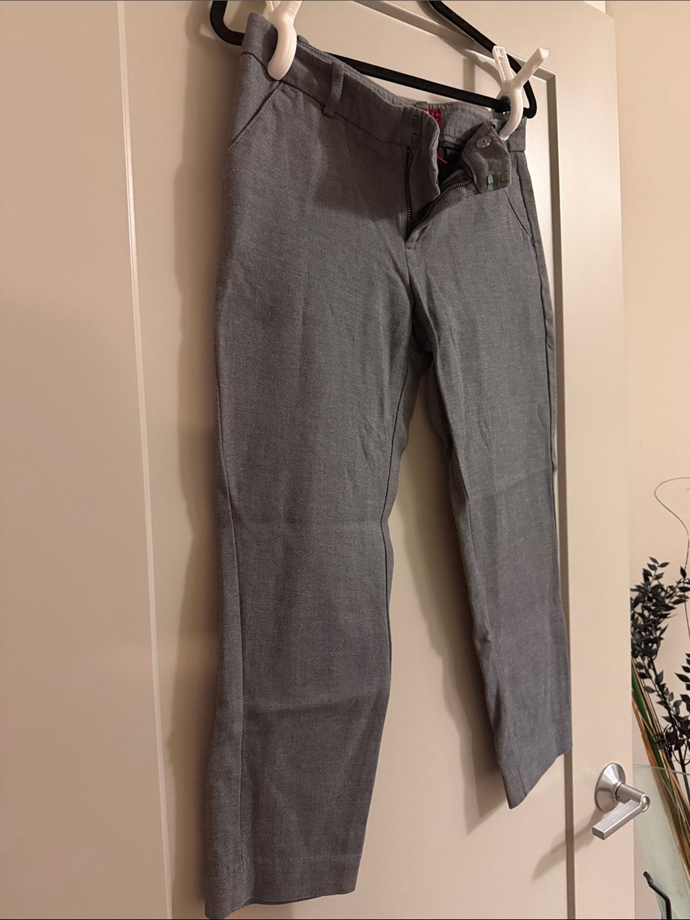 Women’s Ankle Cropped Chinos - Gray